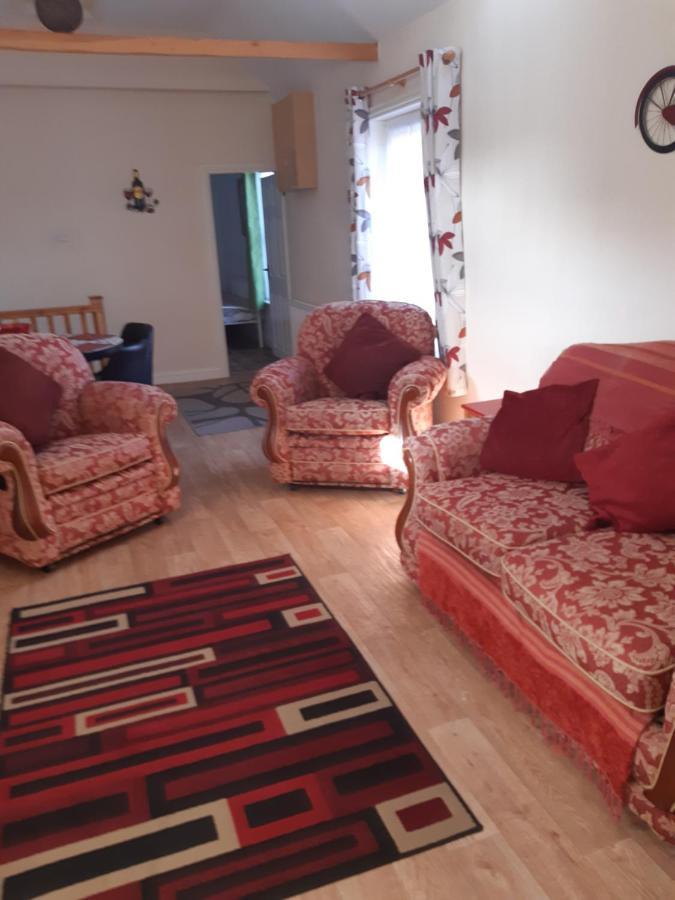 Saracens Head Old Function Apartment *