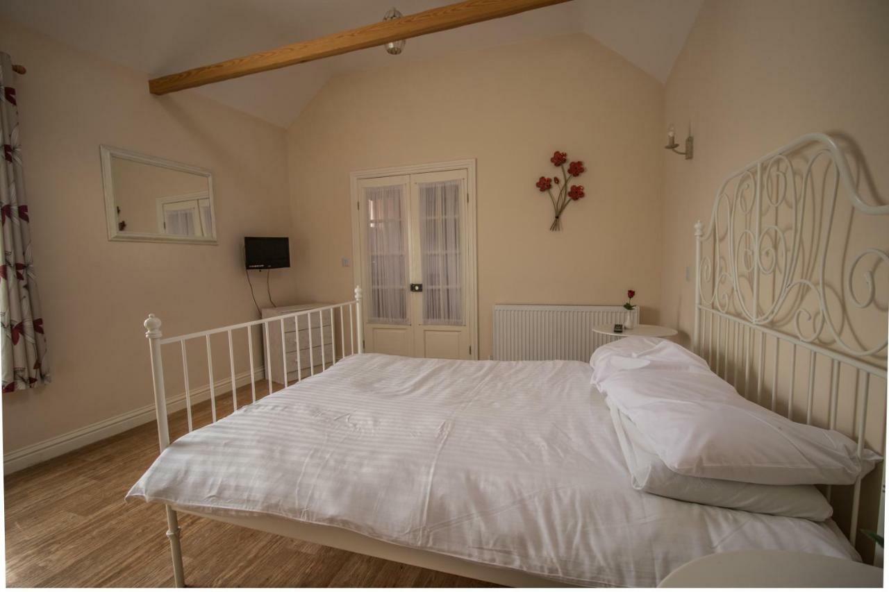 Saracens Head Old Function Apartment